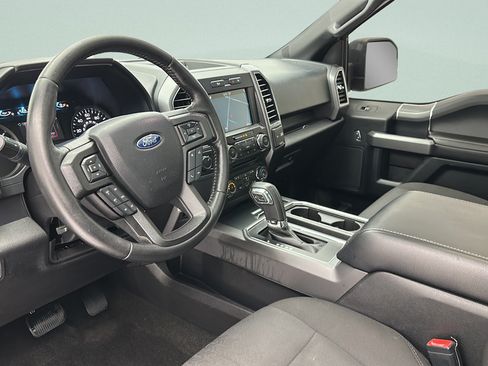 Used 2018 Ford F150 XLT w/ Equipment Group 302A Luxury AWD/4WD image 14