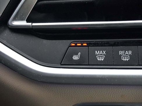 Used 2022 BMW X5 xDrive40i w/ Premium Package image 59