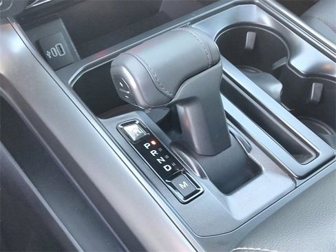 Used 2025 Ford F150 Lariat image 21