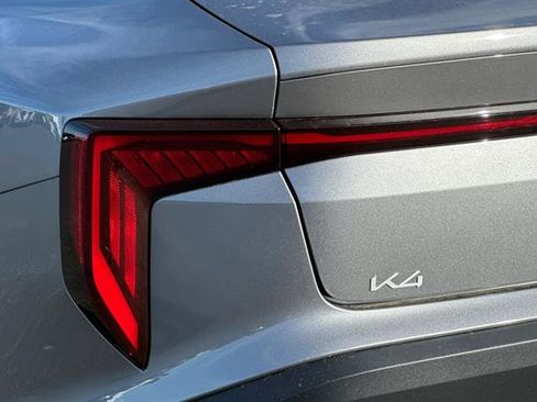 New 2025 Kia K4 EX image 29