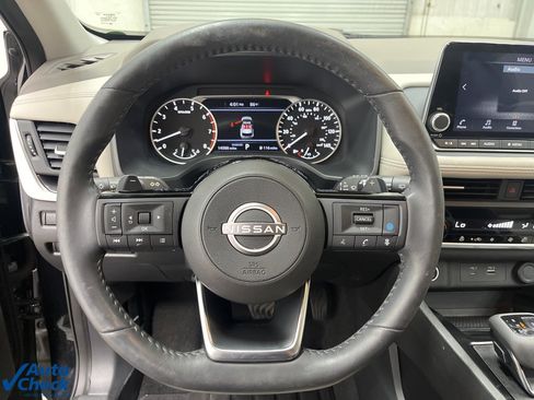 Used 2023 Nissan Rogue SV w/ SV Premium B Package image 19