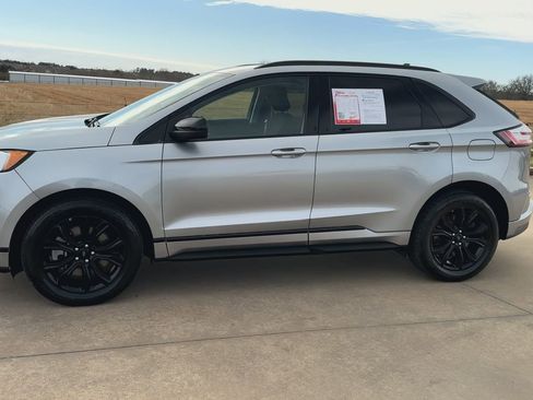 Used 2024 Ford Edge SE w/ Black Appearance Package AWD/4WD image 6