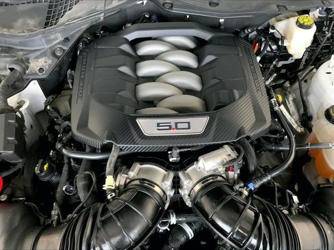Used 2024 Ford Mustang GT Premium RWD image 31