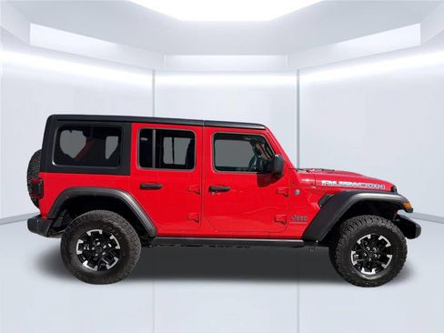 Used 2025 Jeep Wrangler Unlimited Rubicon 4xe w/ Convenience Group AWD/4WD image 8