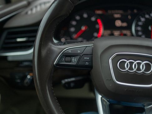 Used 2019 Audi Q7 3.0T Premium image 31
