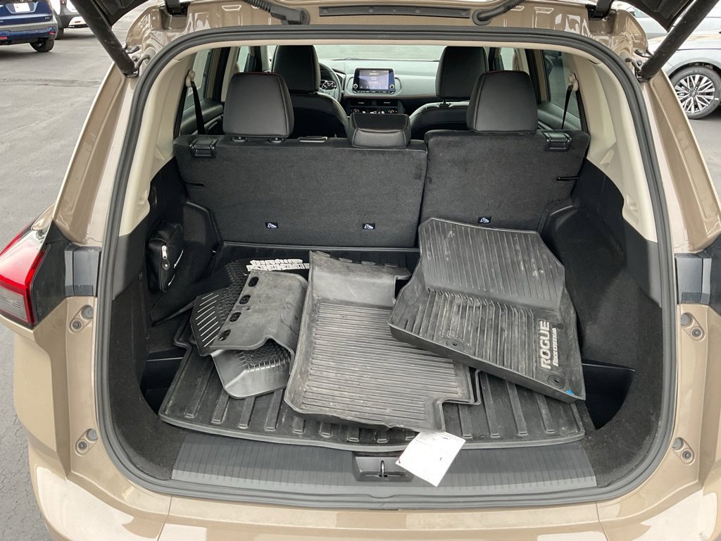Used 2025 Nissan Rogue SV AWD/4WD image 21