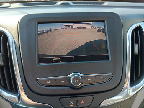 Used 2024 Chevrolet Equinox LS image 13