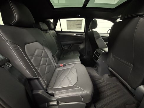 New 2026 Volkswagen Atlas Cross Sport SE image 15