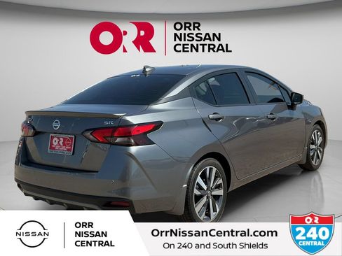 Used 2021 Nissan Versa SR w/ Convenience Package FWD image 5