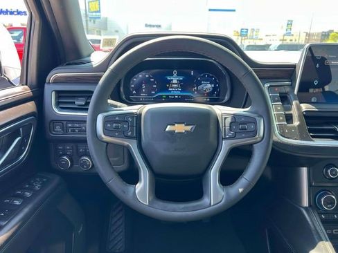 Used 2023 Chevrolet Tahoe LT w/ Luxury Package AWD/4WD image 13