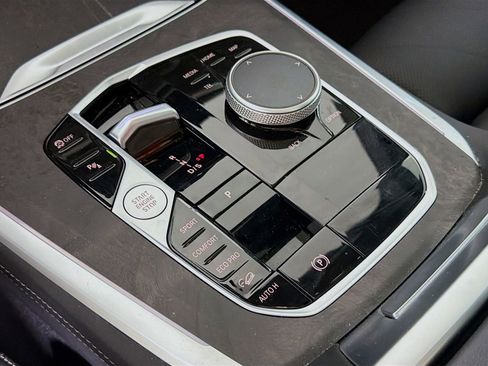 Certified 2025 BMW X5 xDrive40i w/ Climate Comfort Package image 20