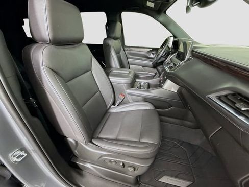 Used 2023 Chevrolet Tahoe Z71 w/ Luxury Package image 29