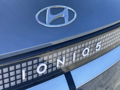 Used 2024 Hyundai Ioniq 5 Limited RWD image 6