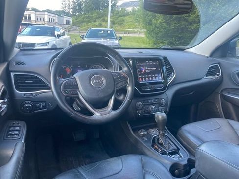Used 2020 Jeep Cherokee Limited AWD/4WD image 9