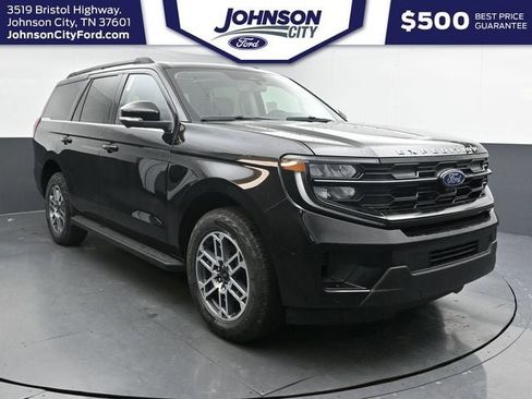 New 2026 Ford Expedition Active image 1