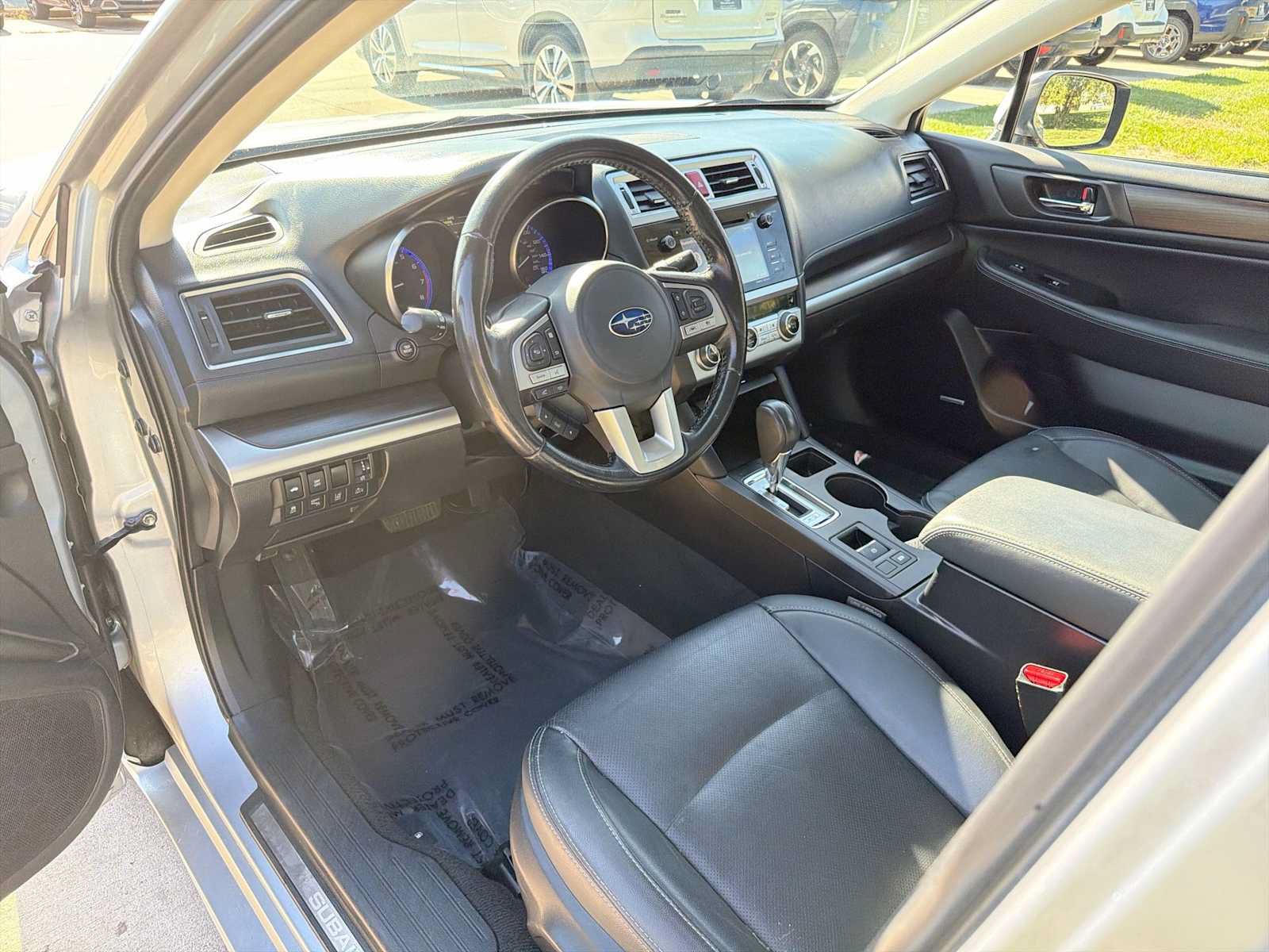Used 2016 Subaru Legacy 3.6R Limited AWD/4WD image 2