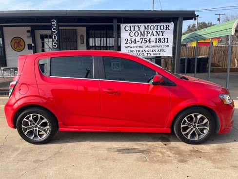 Used 2018 Chevrolet Sonic LT image 1