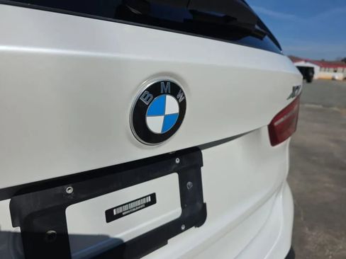 Used 2018 BMW X1 sDrive28i image 9