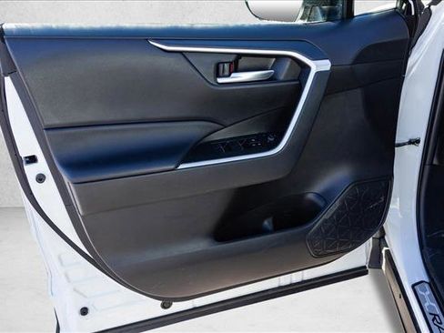 Used 2024 Toyota RAV4 AWD Hybrid image 12