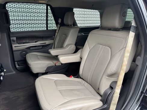 Used 2020 Ford Expedition Limited w/ Special Edition Package image 10