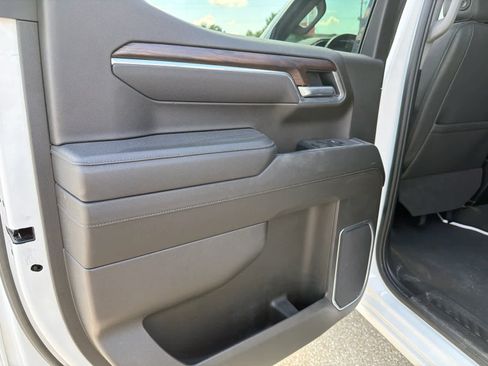 Used 2025 GMC Sierra 1500 SLT RWD image 47