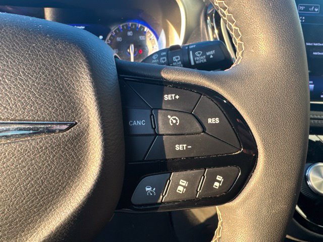 Used 2022 Chrysler Pacifica Touring-L w/ S Appearance Package FWD image 29