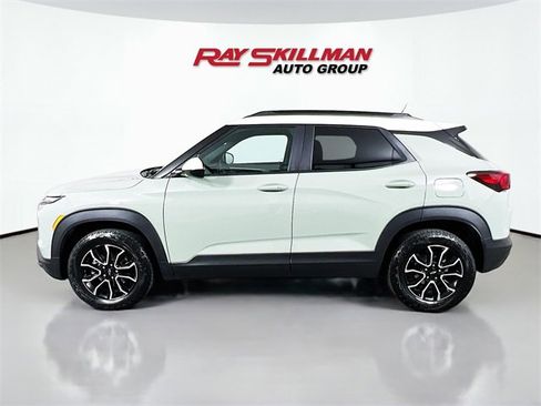 Used 2025 Chevrolet TrailBlazer ACTIV w/ Convenience Package image 4