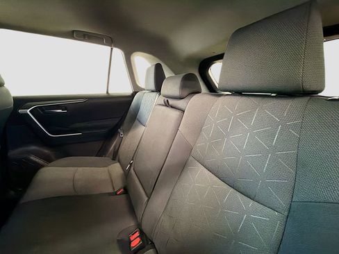 Used 2022 Toyota RAV4 XLE w/ Convenience Package image 23