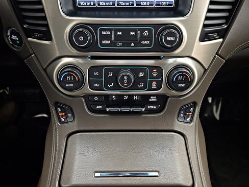 Used 2018 GMC Yukon XL Denali w/ Denali Ultimate Package image 17