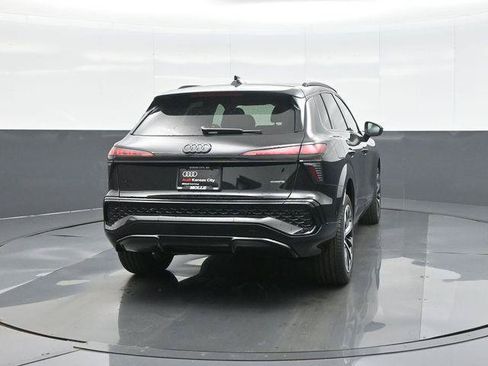 New 2026 Audi Q3 quattro 2.0T AWD/4WD image 6