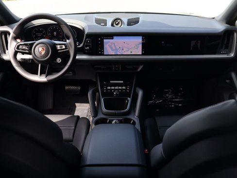 New 2026 Porsche Cayenne Coupe AWD/4WD image 21