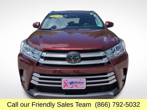 Used 2018 Toyota Highlander XLE AWD/4WD image 10