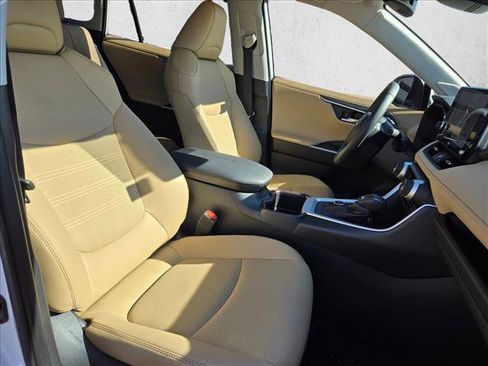 Used 2024 Toyota RAV4 Limited image 22