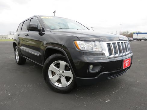 Used 2012 Jeep Grand Cherokee Laredo image 2