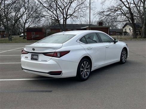 Used 2021 Lexus ES 300h w/ Premium Package image 5