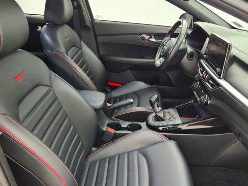 Used 2022 Kia Forte GT FWD image 25