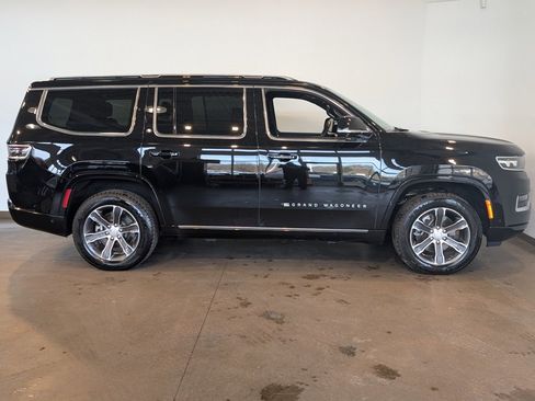 Used 2022 Jeep Grand Wagoneer Series I image 6