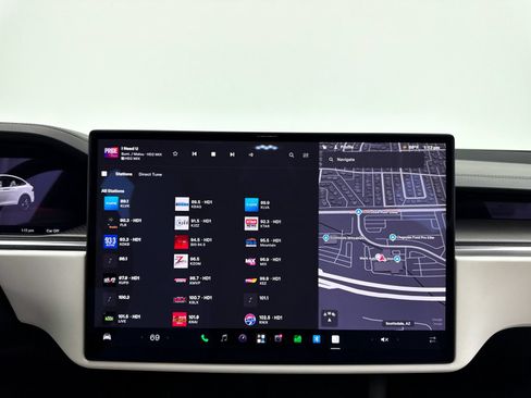 Used 2022 Tesla Model X Plaid AWD/4WD image 25