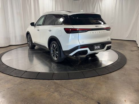 Certified 2025 INFINITI QX60 Luxe w/ Vision Package image 8