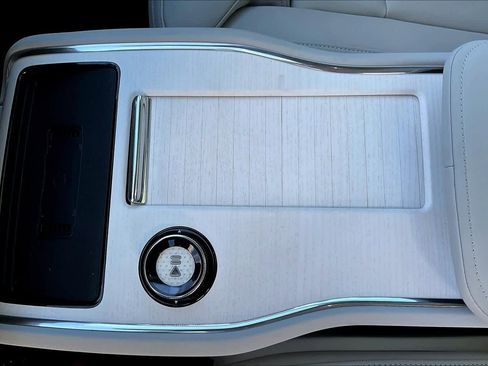 New 2025 Volvo EX90 Plus w/ Protection Package Premier image 10