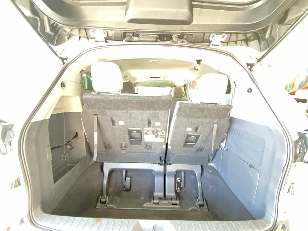 Used 2023 Toyota Sienna LE AWD/4WD image 25