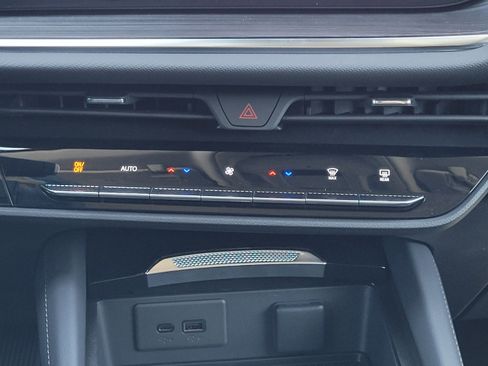 New 2025 Buick Envision Preferred image 16