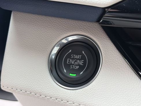 New 2026 Buick Enclave Avenir w/ Super Cruise Package FWD image 31