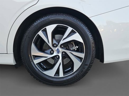 Used 2022 Subaru Legacy Premium image 8