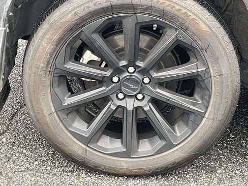 Used 2023 Toyota Highlander Platinum image 13