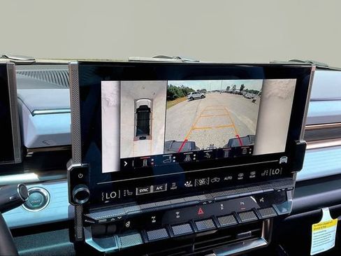 Used 2024 GMC Hummer EV 3X w/ Omega Edition AWD/4WD image 11