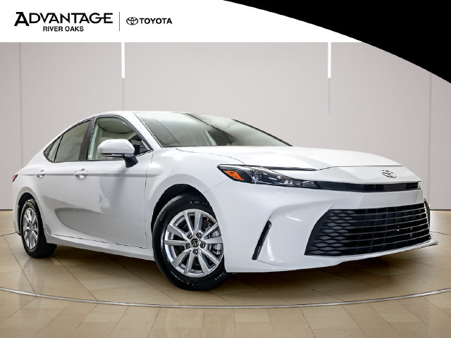 Used 2026 Toyota Camry LE FWD image 2