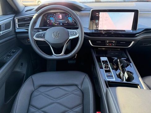 New 2026 Volkswagen Atlas Cross Sport SE FWD image 10