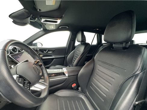 Used 2024 Mercedes-Benz GLC 300 4MATIC w/ AMG Line image 18