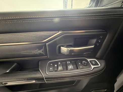 Used 2019 RAM 2500 Limited image 15